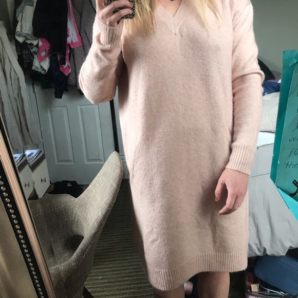 ASOS Light Pink Blush Long Sleeve Sweater Dress With Pockets US Size 4 / UK 8 - Picture 6 of 7